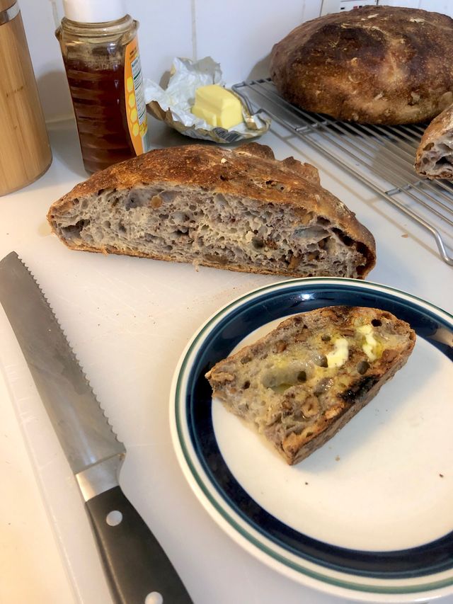 Walnut Levain Bread